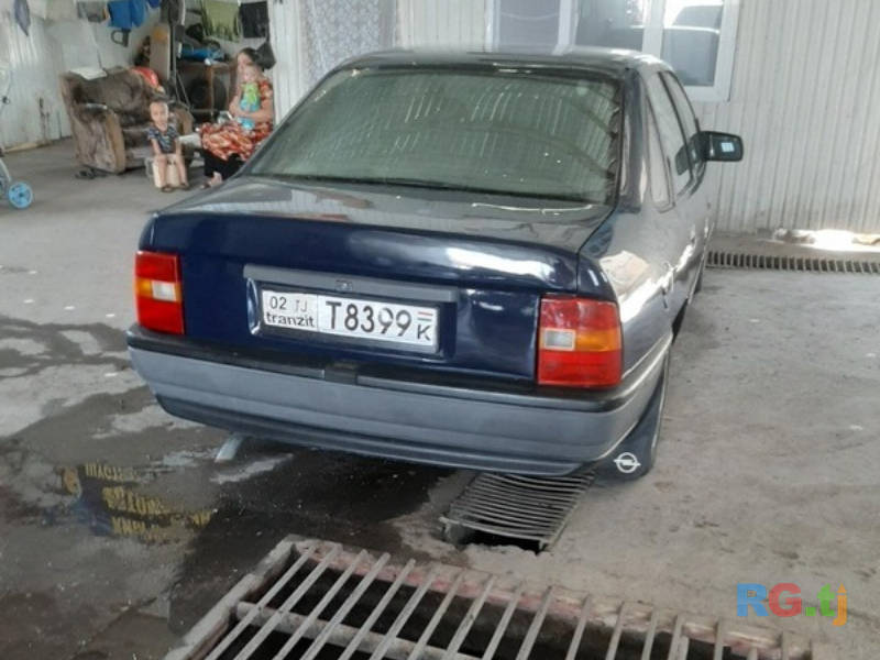 Opel Vectra 1.6 1992 г.