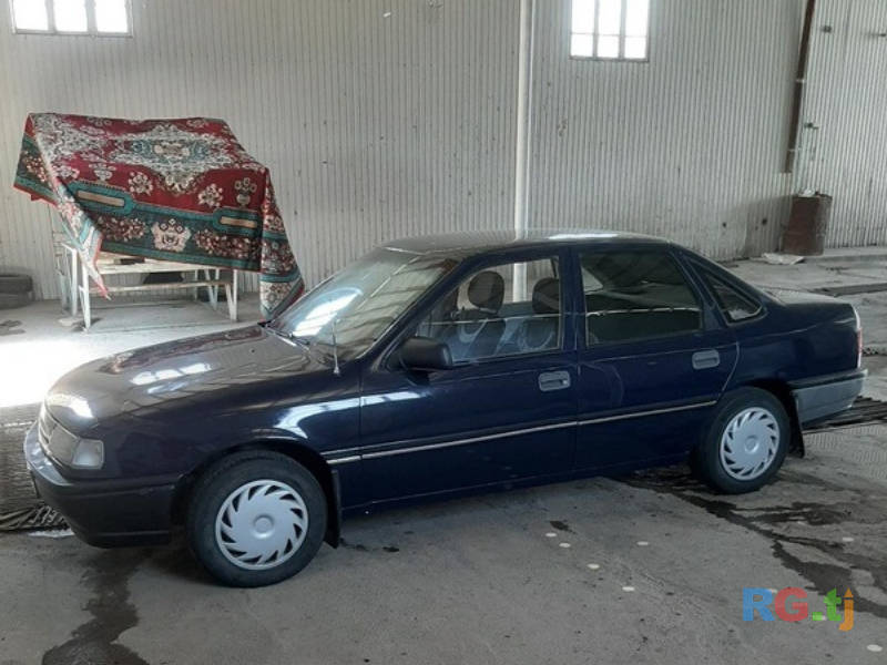 Opel Vectra 1.6 1992 г.