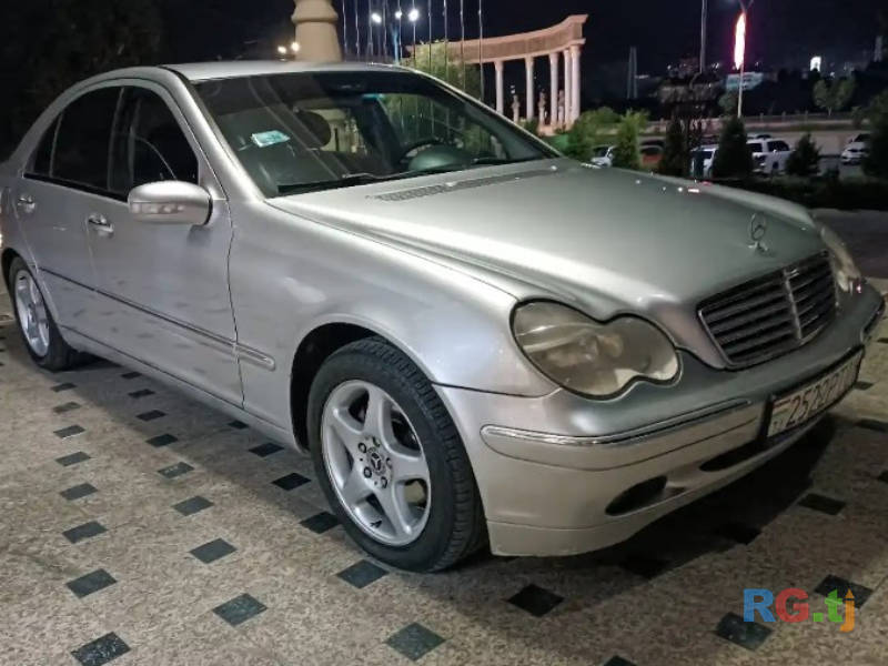 Mercedes-Benz 2.4 2002 г.