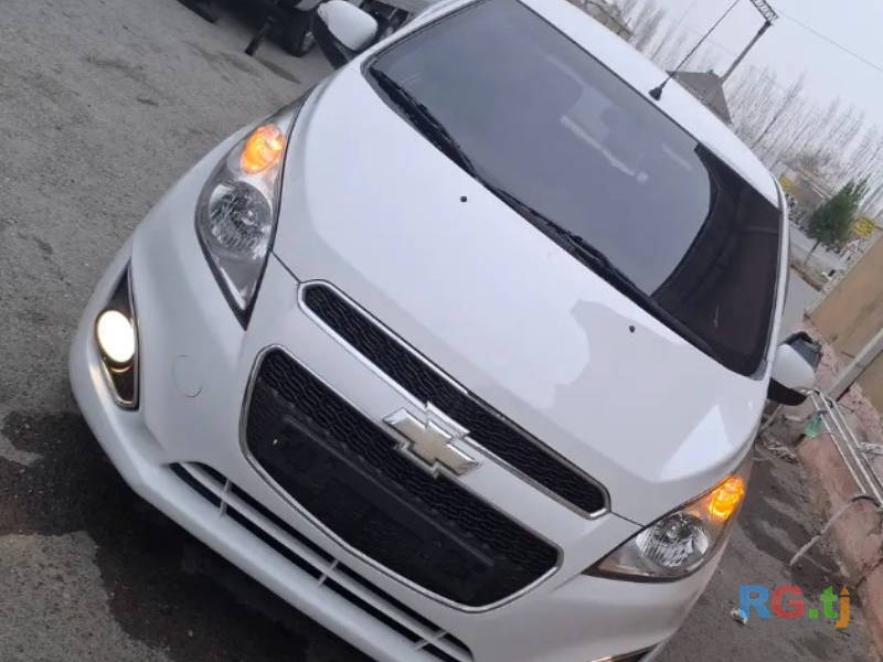 Chevrolet Spark 1.2 2015 г.