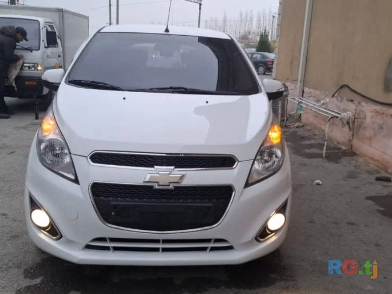 Chevrolet Spark 1.2 2015 г.