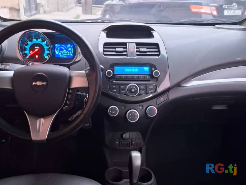 Chevrolet Spark 1.2 2015 г.