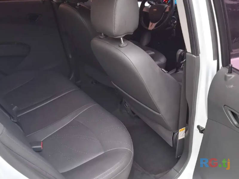 Chevrolet Spark 1.2 2015 г.