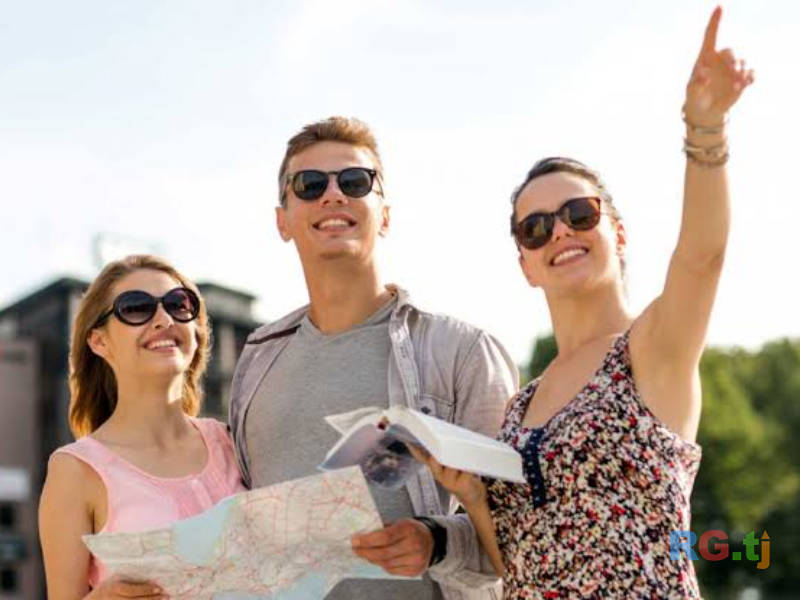 Услуги экскурсовода — туристические маршруты, гид, экскурсии, культурные и исторические туры, индивидуальные и групповые экскурсии