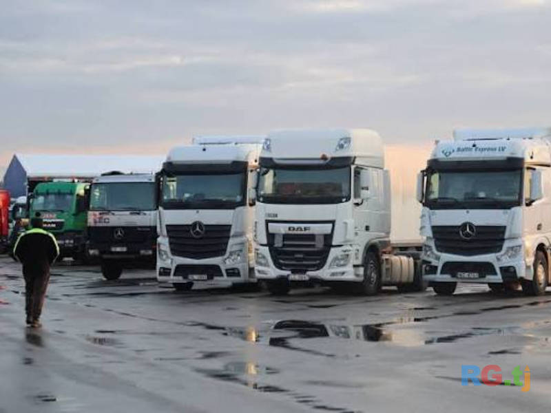 Предлагаю профессиональные услуги практических занятий по вождению категории CE для водителей грузового транспорта. Практика на реальных дорогах с инструктором, отработка манёвров и безопасного управления крупногабаритным транспортом.