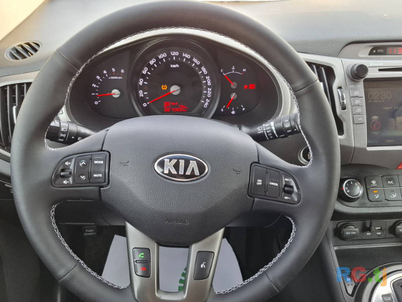 Kia Sportage 2.0 2015 г.